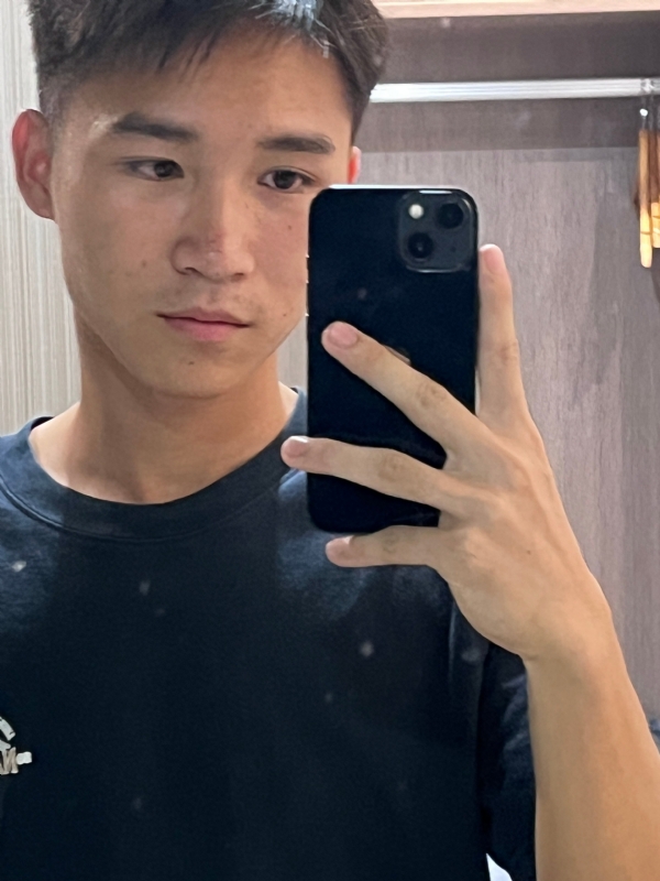 画家的第二张照片--邯郸相亲服务中心