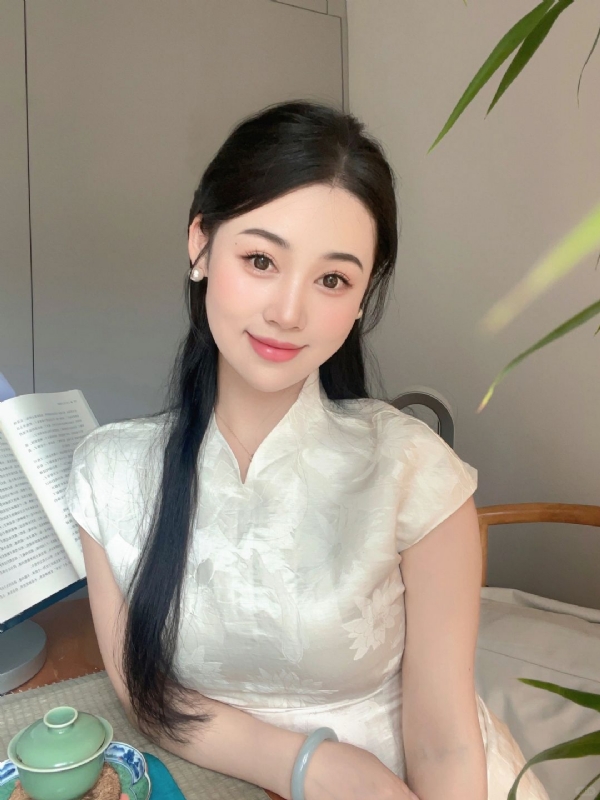 小慧的第一张照片--邯郸相亲服务中心