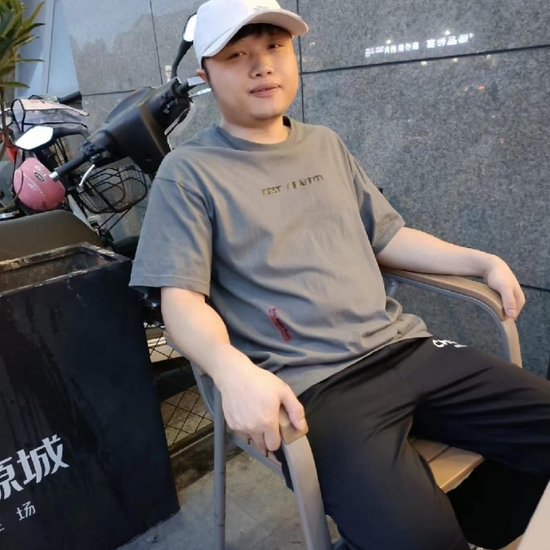 风吹半夏的第一张照片--邯郸相亲服务中心