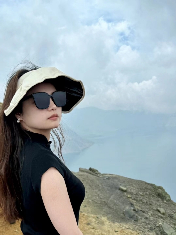 随梦的第一张照片--邯郸相亲服务中心