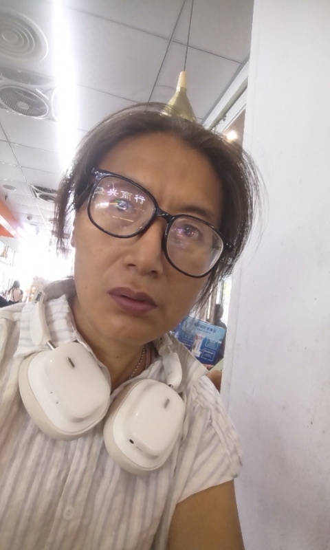 冬天的蔷薇的第三张照片--邯郸相亲服务中心