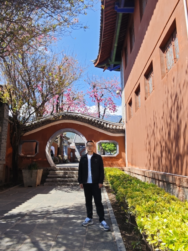 简单的第一张照片--邯郸相亲服务中心