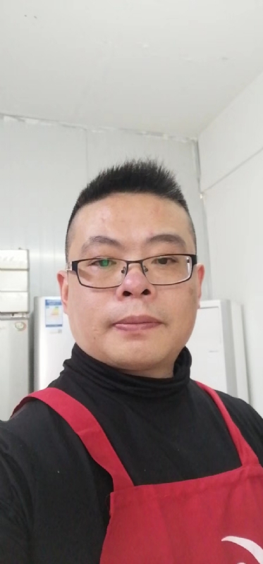 努力奋斗的第一张照片--邯郸相亲服务中心