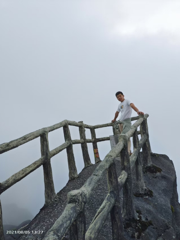 灰色轨迹的第一张照片--邯郸相亲服务中心