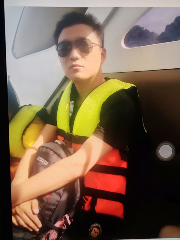 座看烟霞散的第一张照片--邯郸相亲服务中心