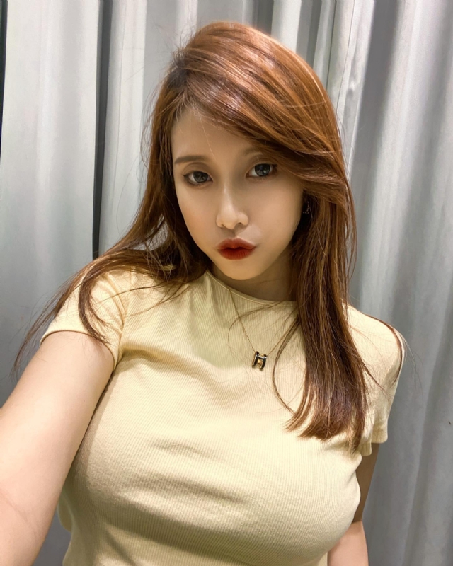 Emily的第一张照片--邯郸相亲服务中心