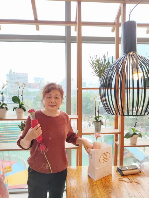 静香的第一张照片--邯郸相亲服务中心