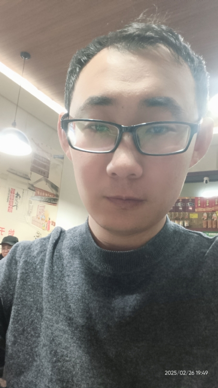 黑黑一笑的第一张照片--邯郸相亲服务中心