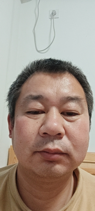 龙万的第一张照片--邯郸相亲服务中心