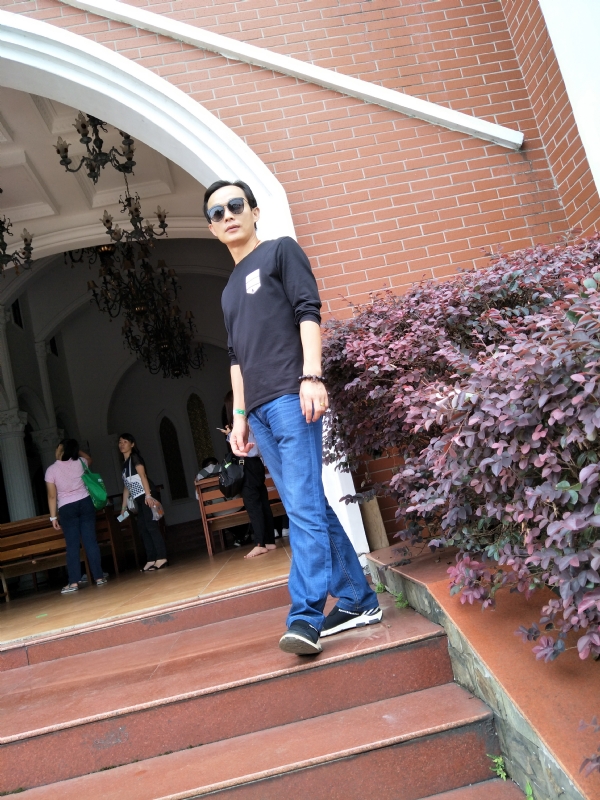 易进的第二张照片--邯郸相亲服务中心