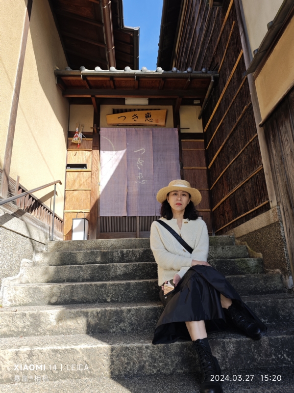 踱着方步的猫小姐的第一张照片--邯郸相亲服务中心