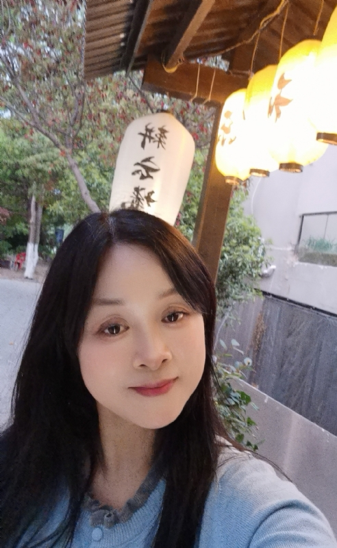 伊伊的第一张照片--邯郸相亲服务中心