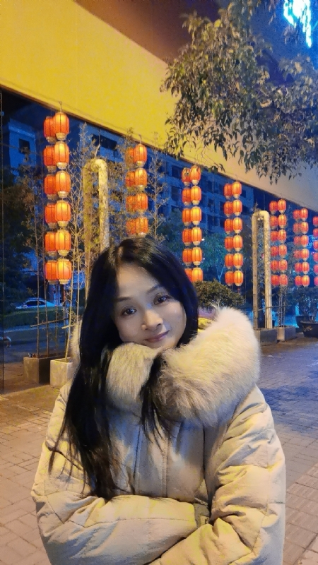 伊伊的第二张照片--邯郸相亲服务中心