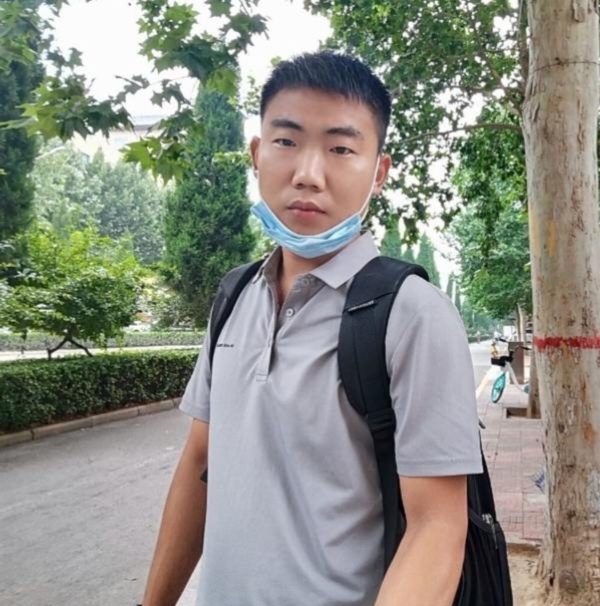 90年男征婚的第一张照片--邯郸相亲服务中心