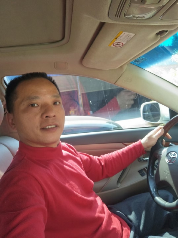 真诚征婚的第三张照片--邯郸相亲服务中心