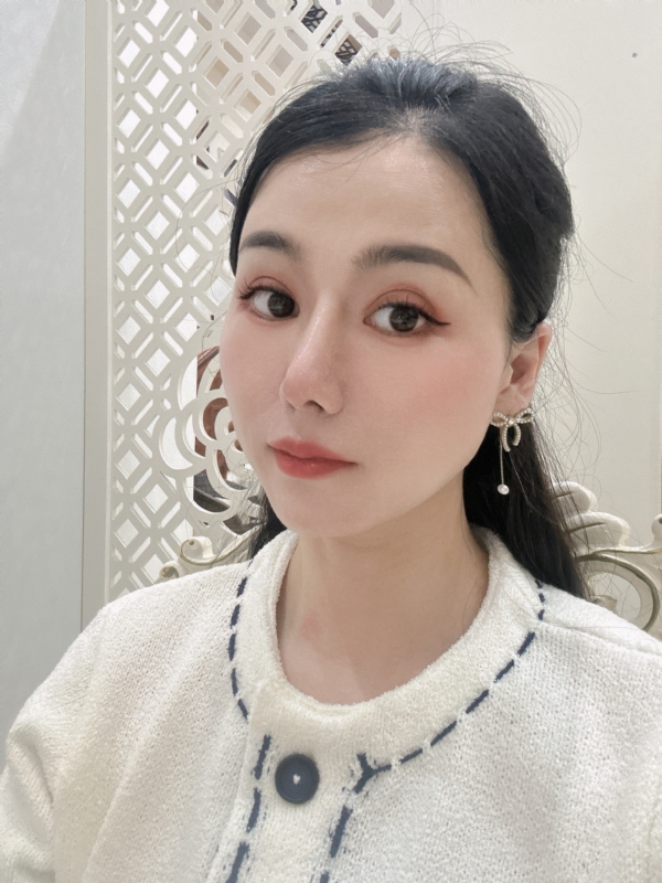 金莉的第一张照片--邯郸相亲服务中心