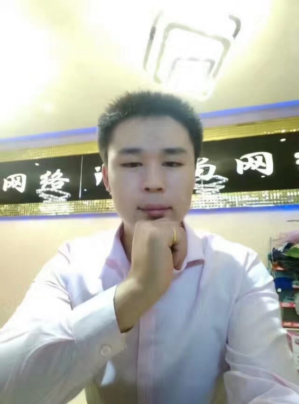 沉默寡言的第一张照片--邯郸相亲服务中心