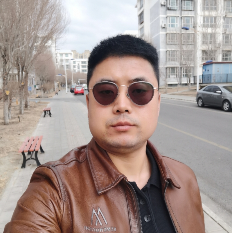 月下听风的第一张照片--邯郸相亲服务中心