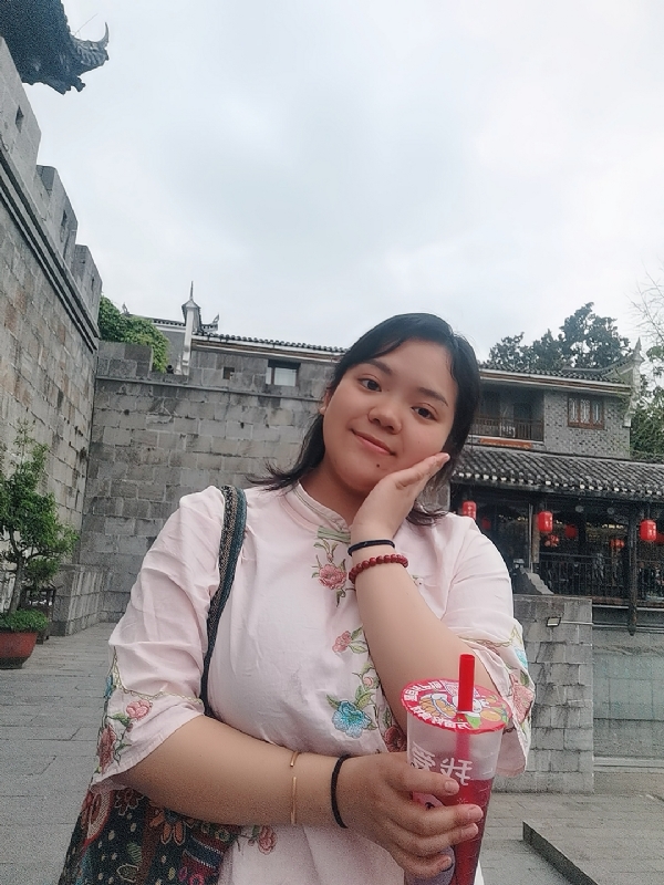 敏兮小沫的第三张照片--邯郸相亲服务中心