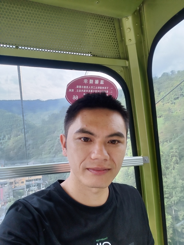 小鱼的第一张照片--邯郸相亲服务中心