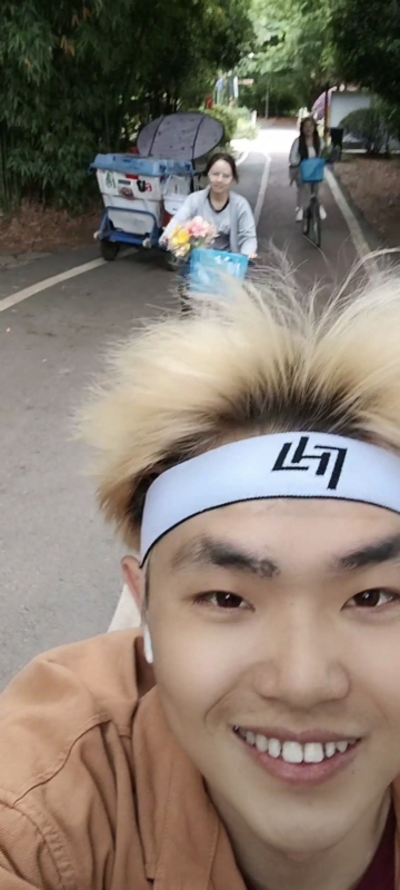 求安稳的第一张照片--邯郸相亲服务中心