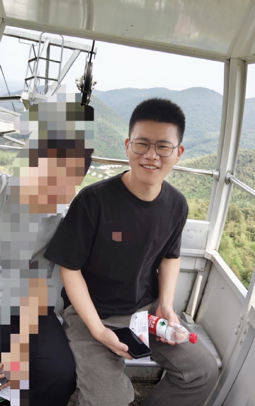 奔奔笨笨的第一张照片--邯郸相亲服务中心