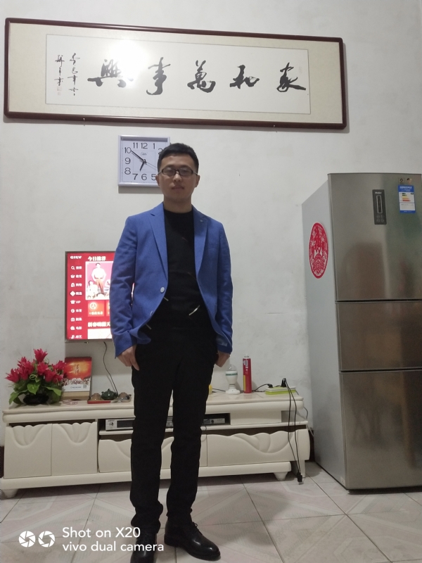 孤独的狼的第一张照片--邯郸相亲服务中心