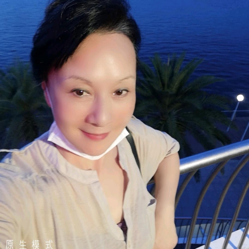 hong的第一张照片--邯郸相亲服务中心