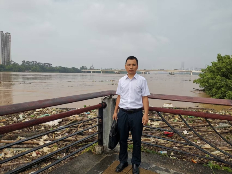 石泽根的第一张照片--邯郸相亲服务中心