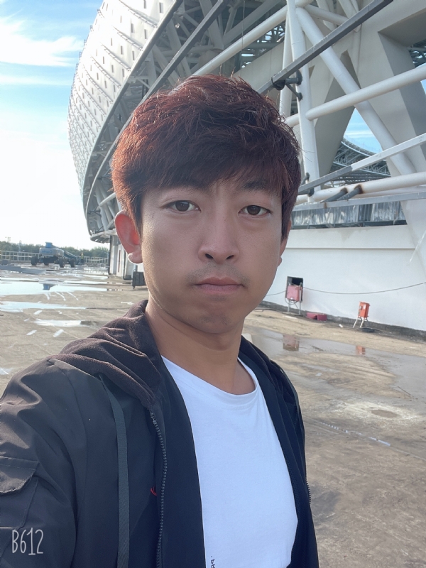 绅士大男孩的第一张照片--邯郸相亲服务中心