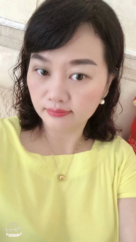 微笑的第一张照片--邯郸相亲服务中心