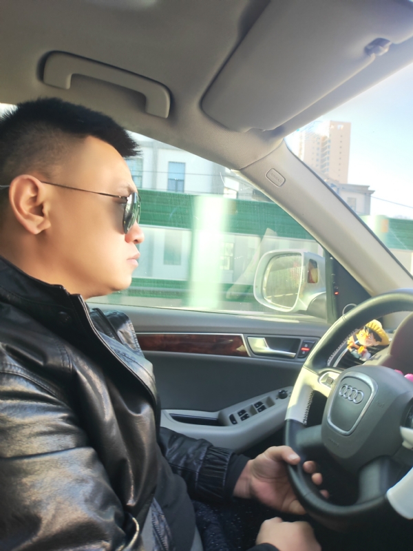 Mr陈的第一张照片--邯郸相亲服务中心