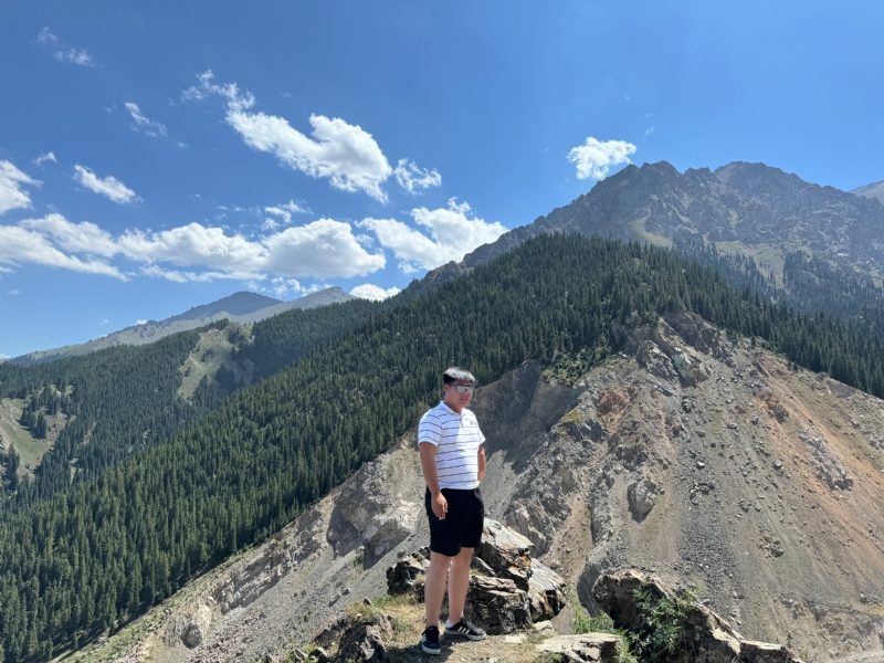 从众的第一张照片--邯郸相亲服务中心