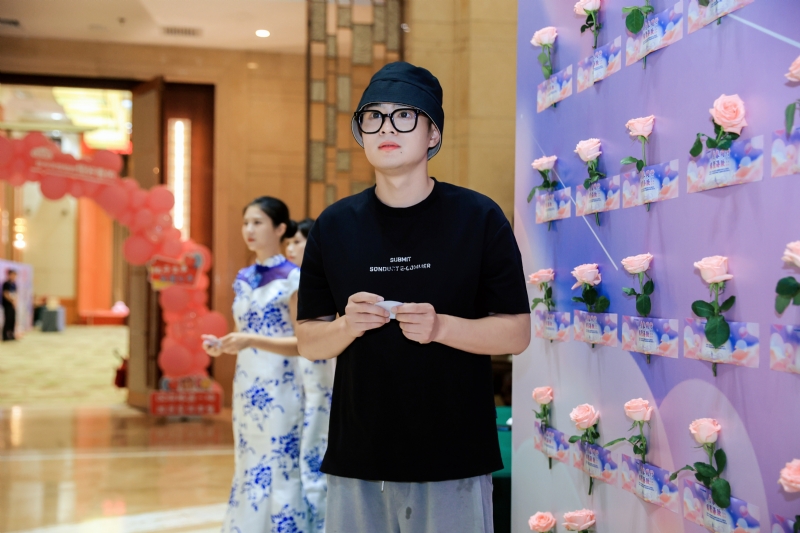 被驯服的象的第一张照片--邯郸相亲服务中心