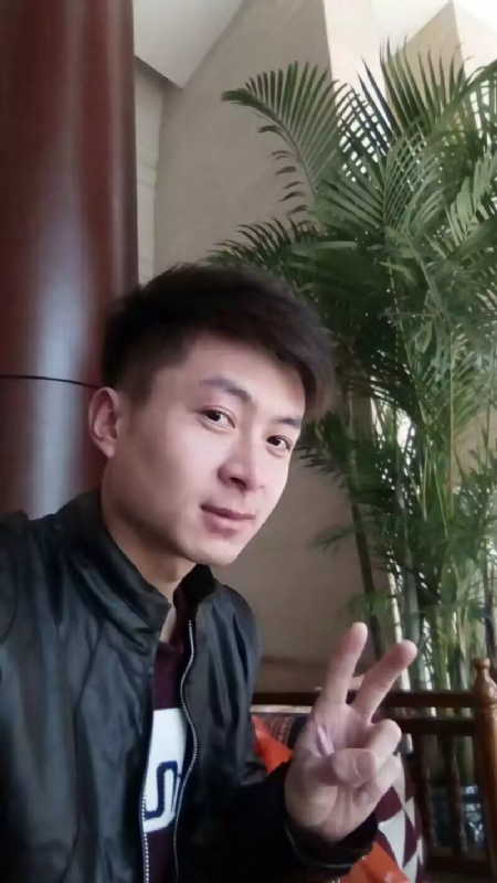 蓝锋的第一张照片--邯郸相亲服务中心