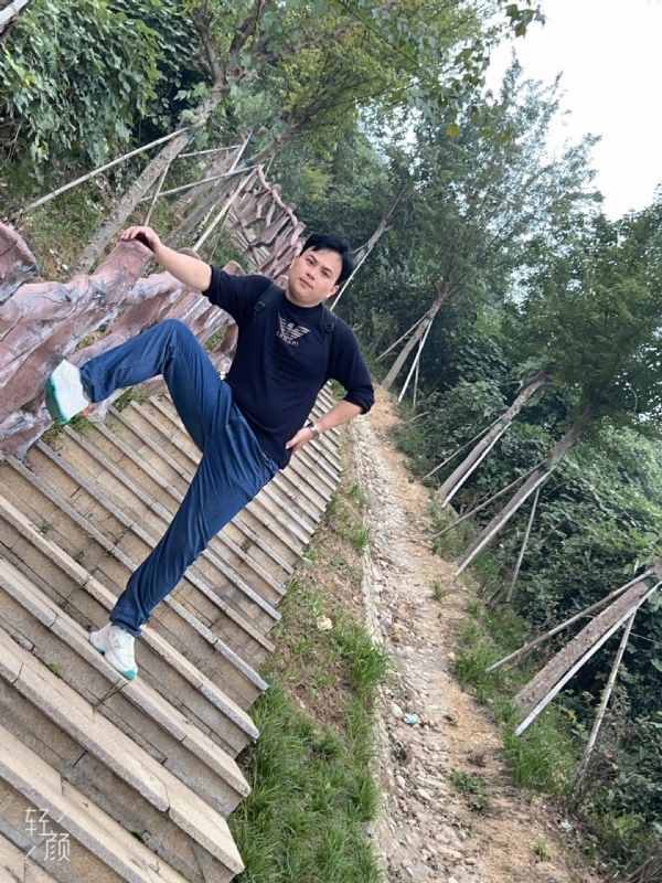 择一人白头偕老的第二张照片--邯郸相亲服务中心