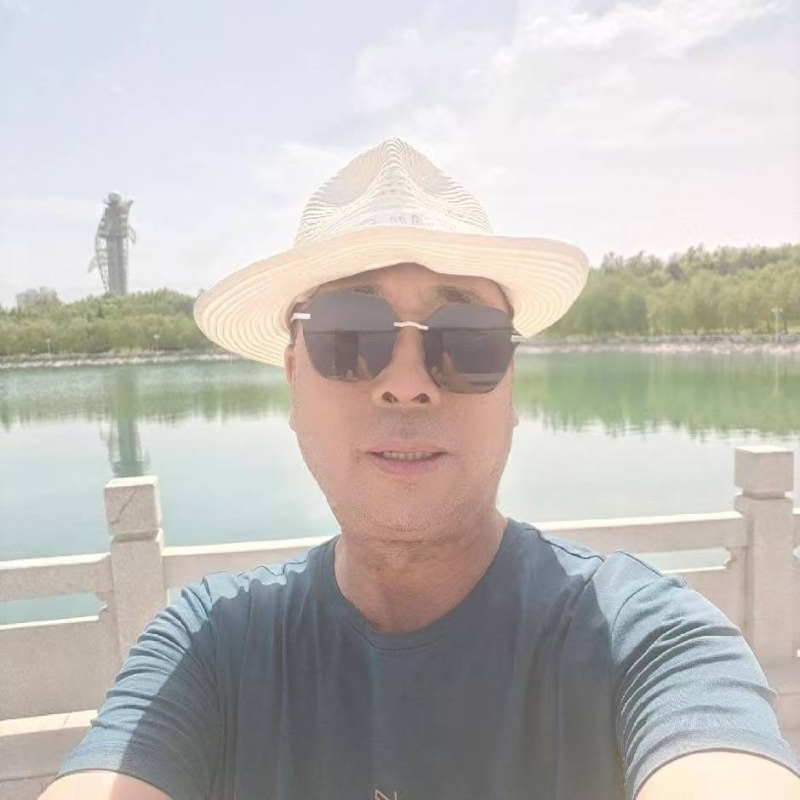 有钱人的第二张照片--邯郸相亲服务中心