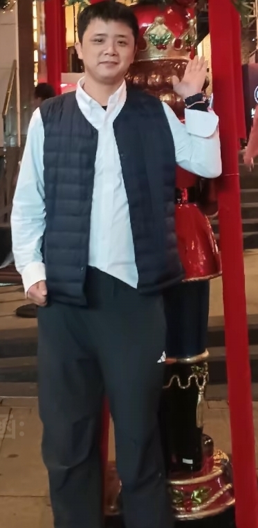 龙的陪伴的第一张照片--邯郸相亲服务中心