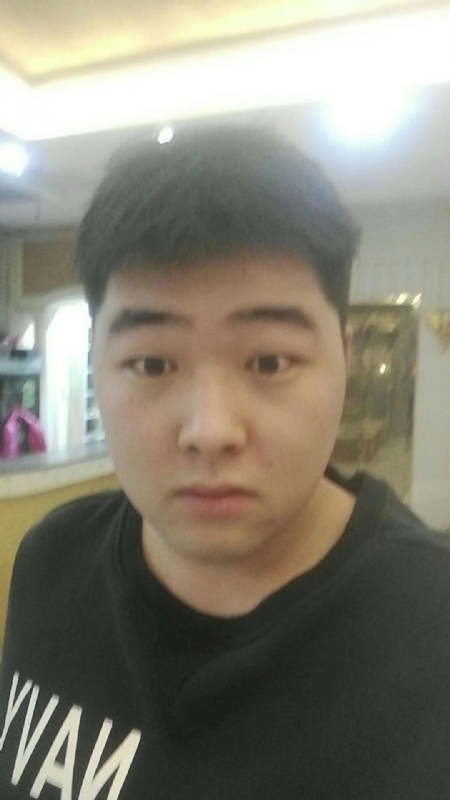 丹尼的第二张照片--邯郸相亲服务中心