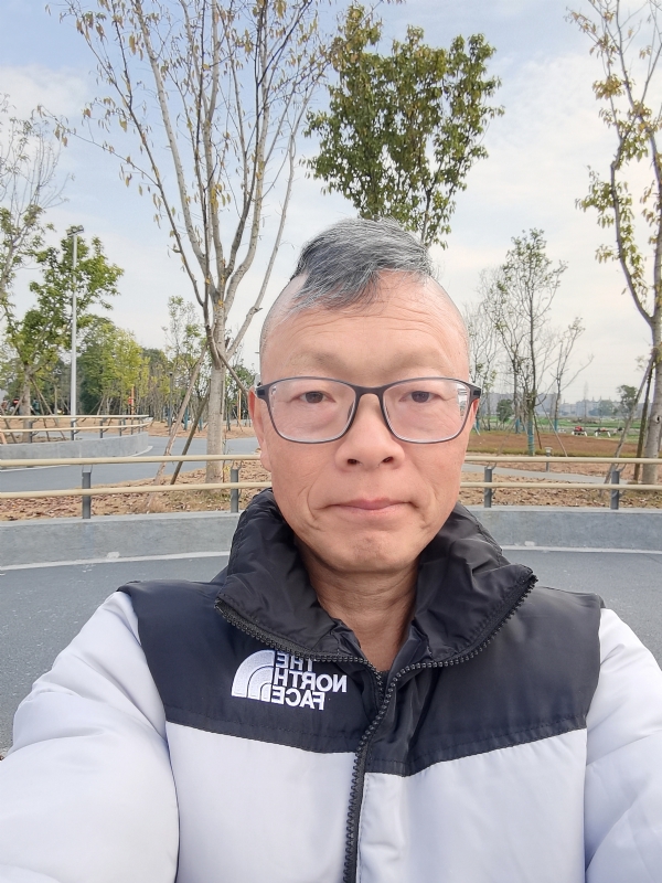 做喜欢的事的第一张照片--邯郸相亲服务中心