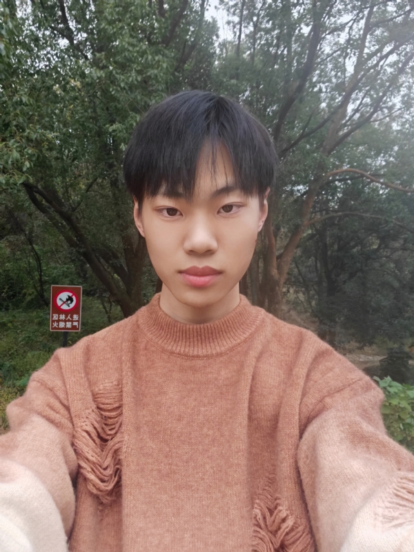 祤辰的第一张照片--邯郸相亲服务中心